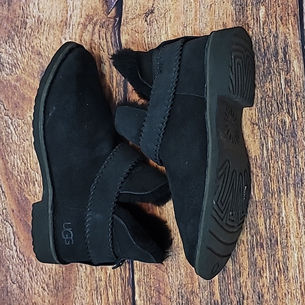 UGG McKay Boots - Picture 10 of 16